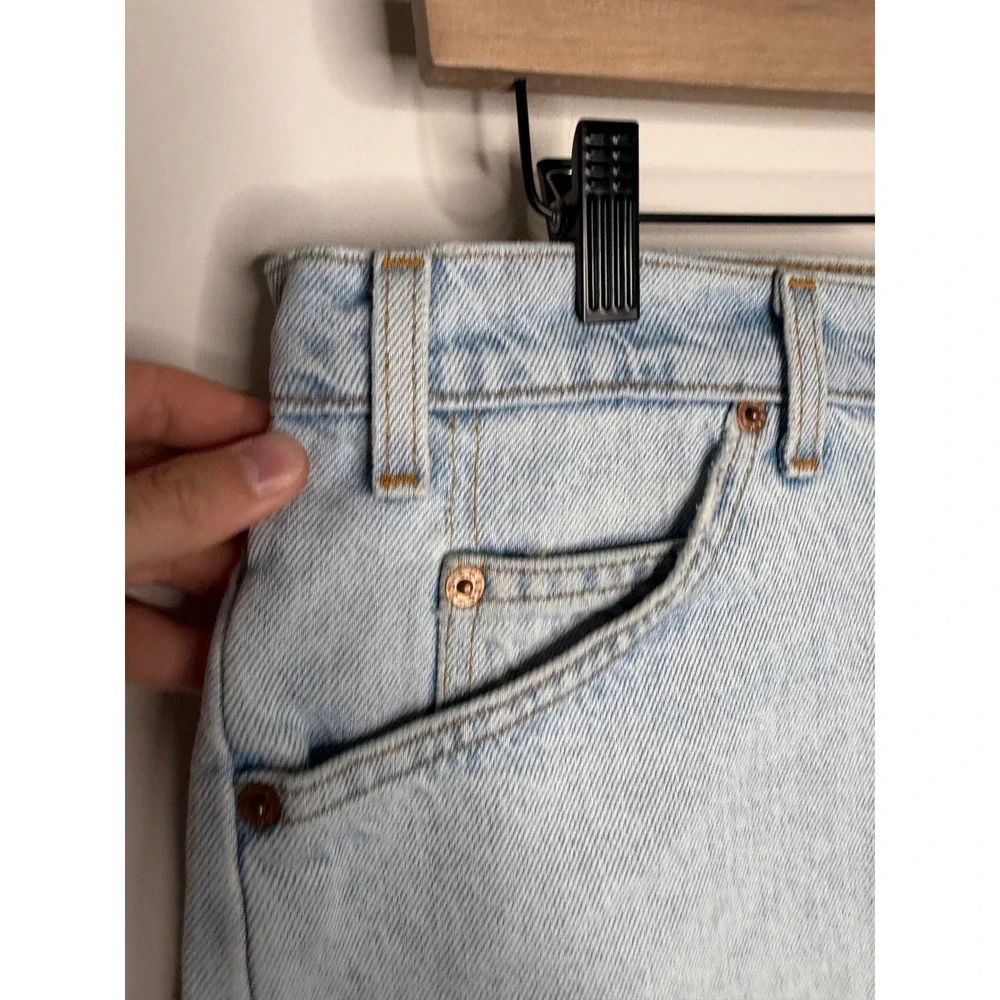 Vintage 90s Levis 550 Relaxed Fit Denim Shorts Light Wash Orange Tab Mens 36
